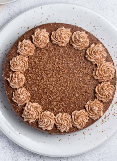 the whole chocolate cheesecake on a plate