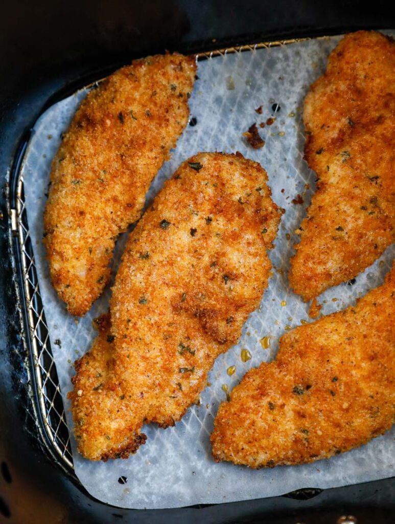 Crispy chicken in an air fryer. 