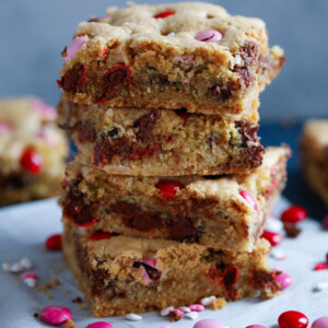 Valetine's M&M Chocolate Chip Cookie Bars