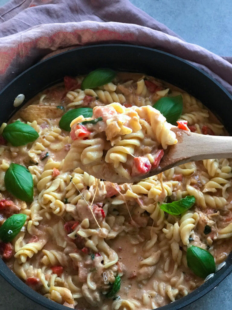 Creamy Chicken and Tomato Pasta