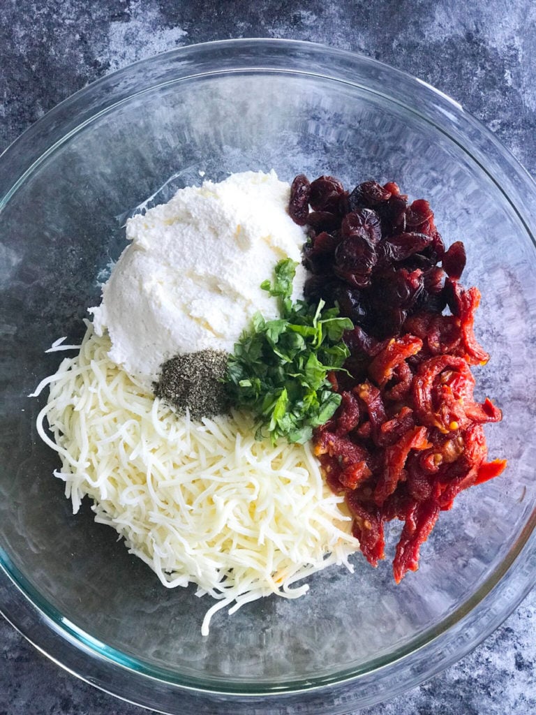 ingredients for Cheesy Sundried Tomato Stuffed Chicken