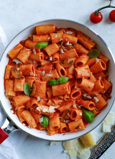 Serving Creamy Red Pepper Rigatoni pasta