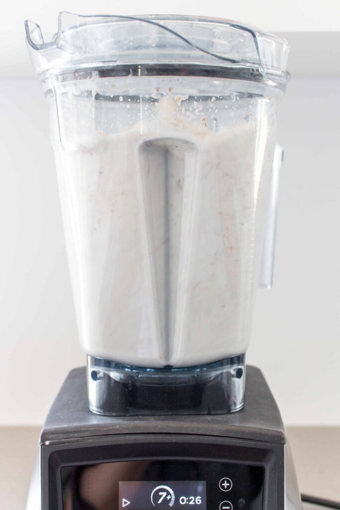 almond milk blending in vitamix