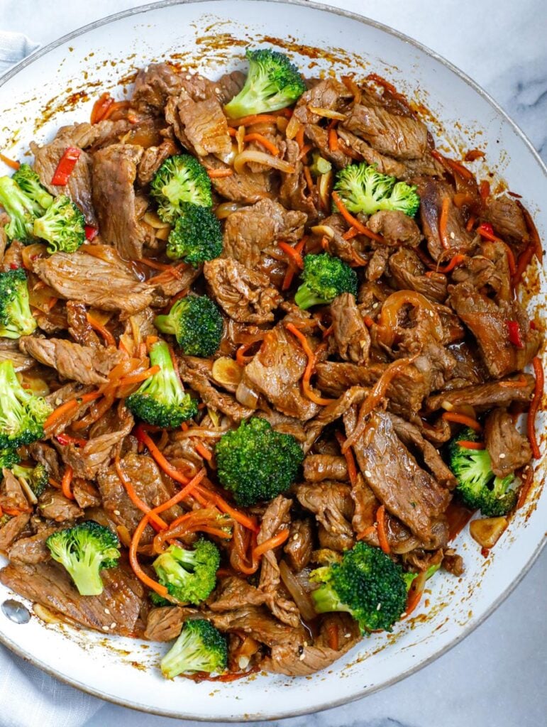 Beef and broccoli stir fry meal prep lunch box containers with