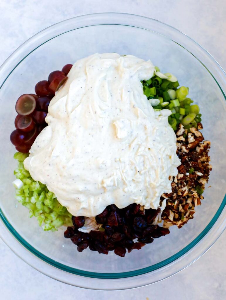 creamy dressing on ingredients