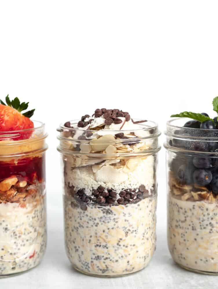 overnight oats in mason jars