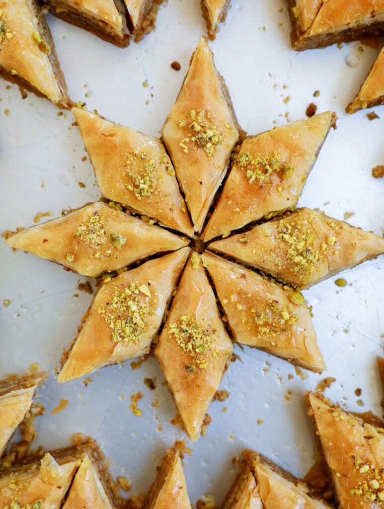 Cut out of walnut baklava shaped like a star.