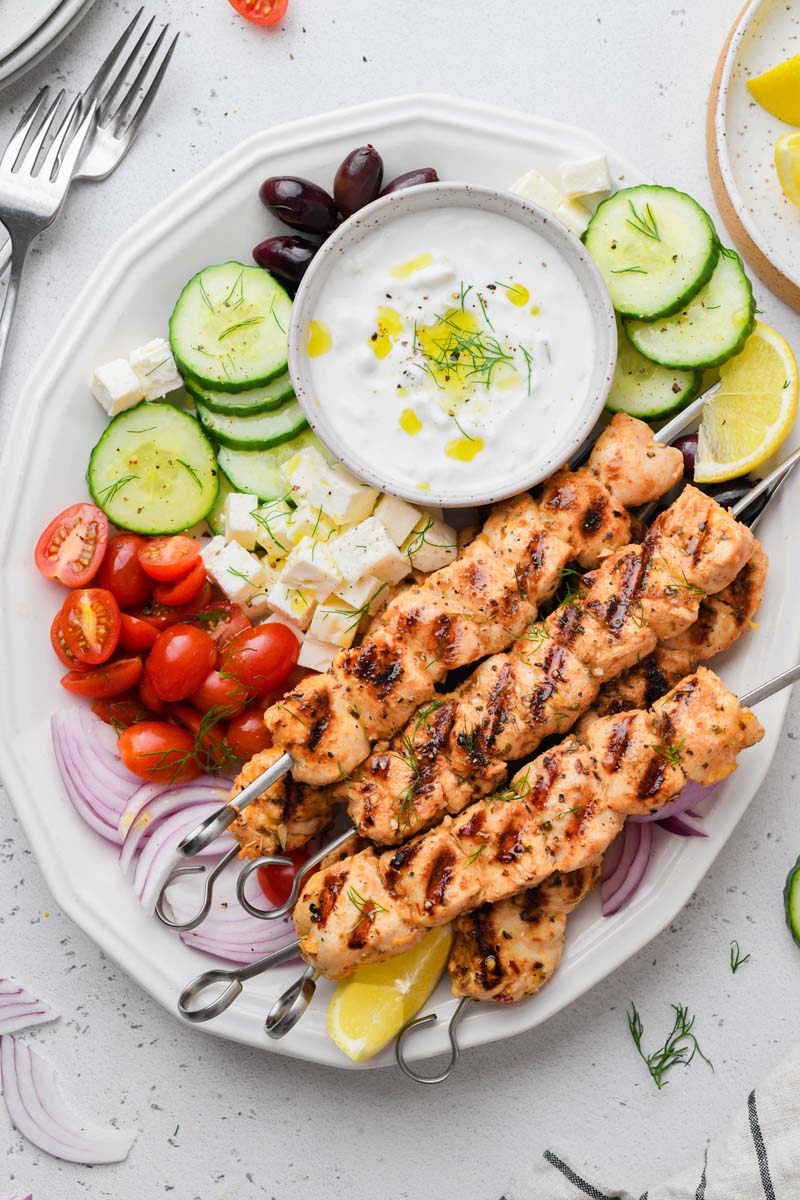 Easy Greek grilled chicken skewers - Simply Delicious