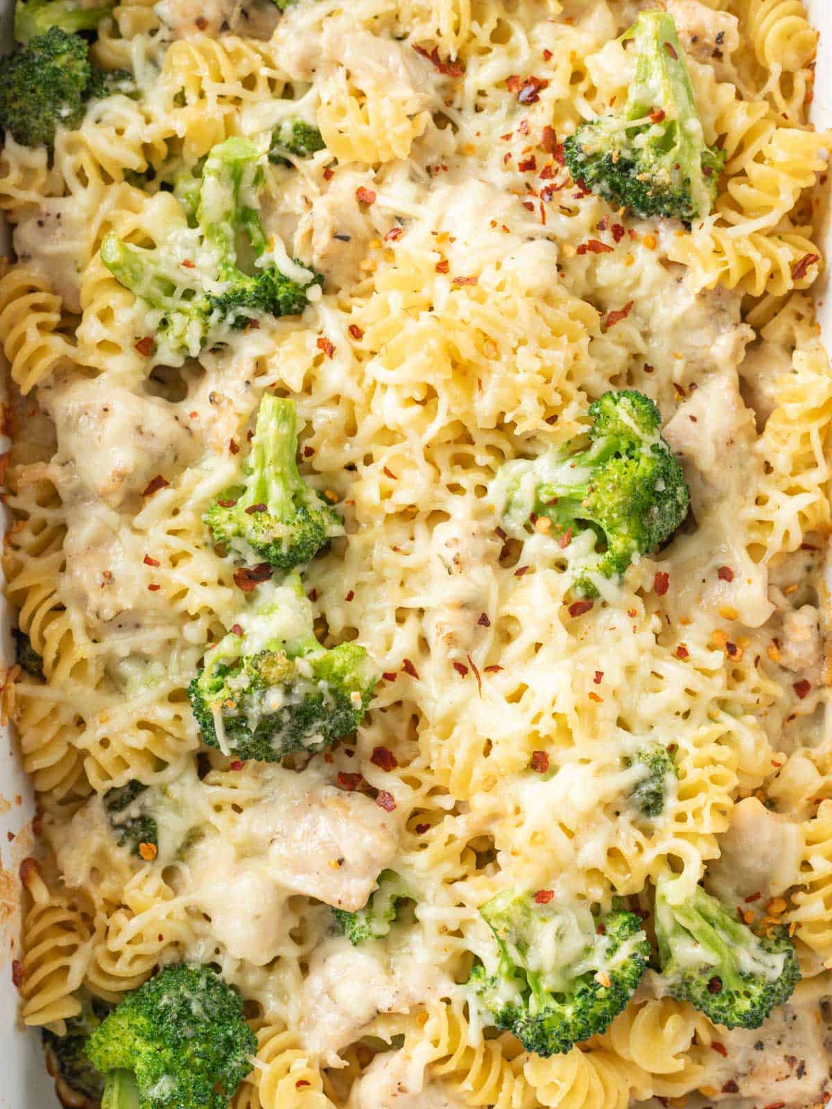 close up shot showing the chicken and broccoli pasta bake