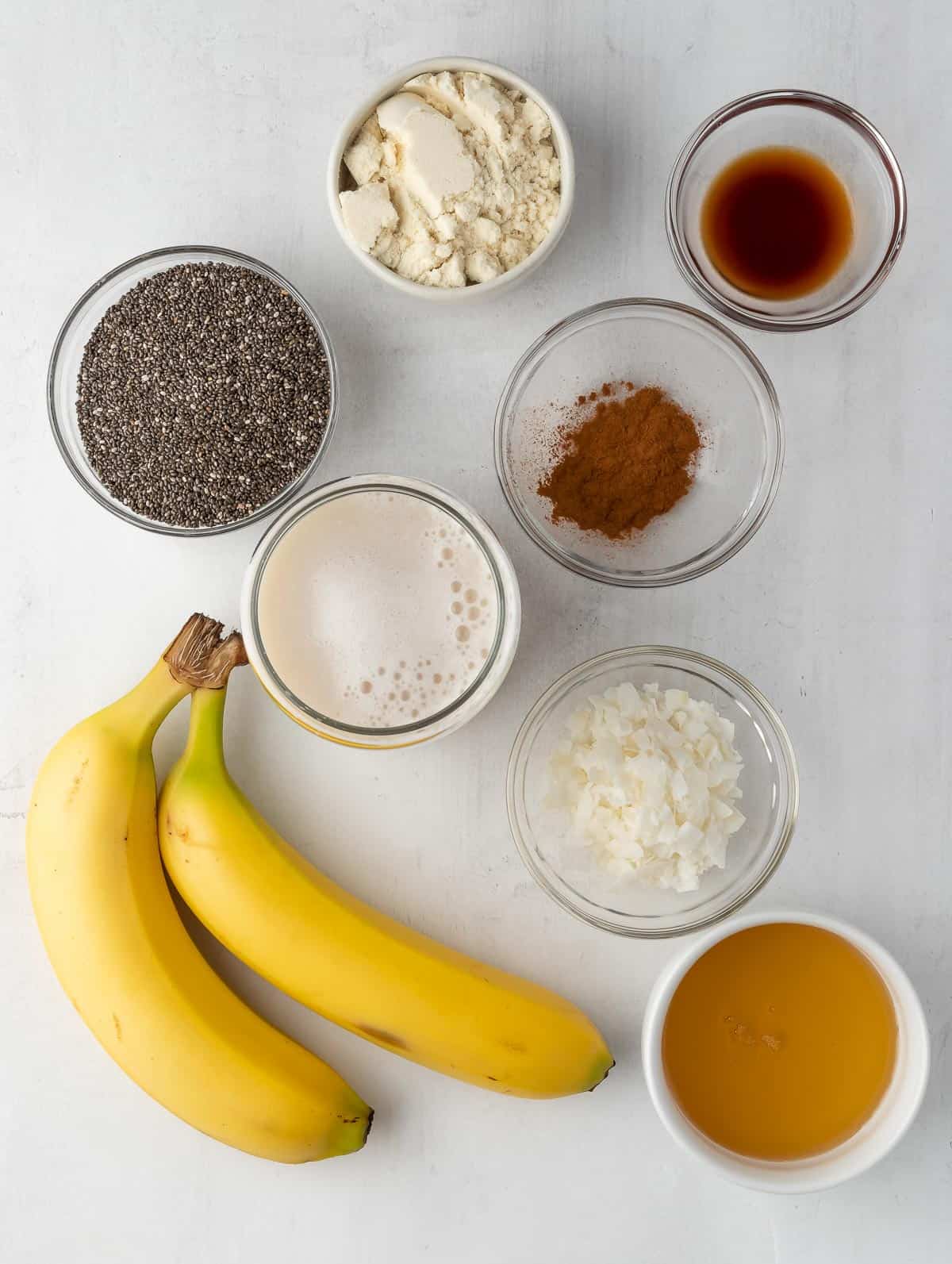 ingredients of the protein banana cream pie pudding laid out