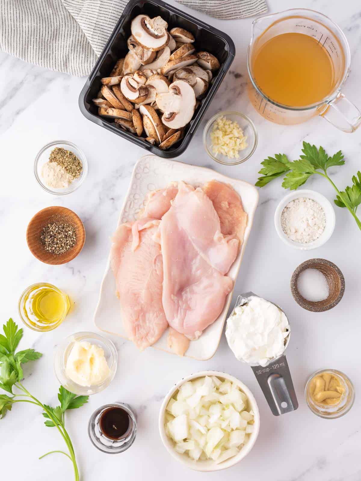 ingredients of Creamy Chicken and Mushroom Stroganoff