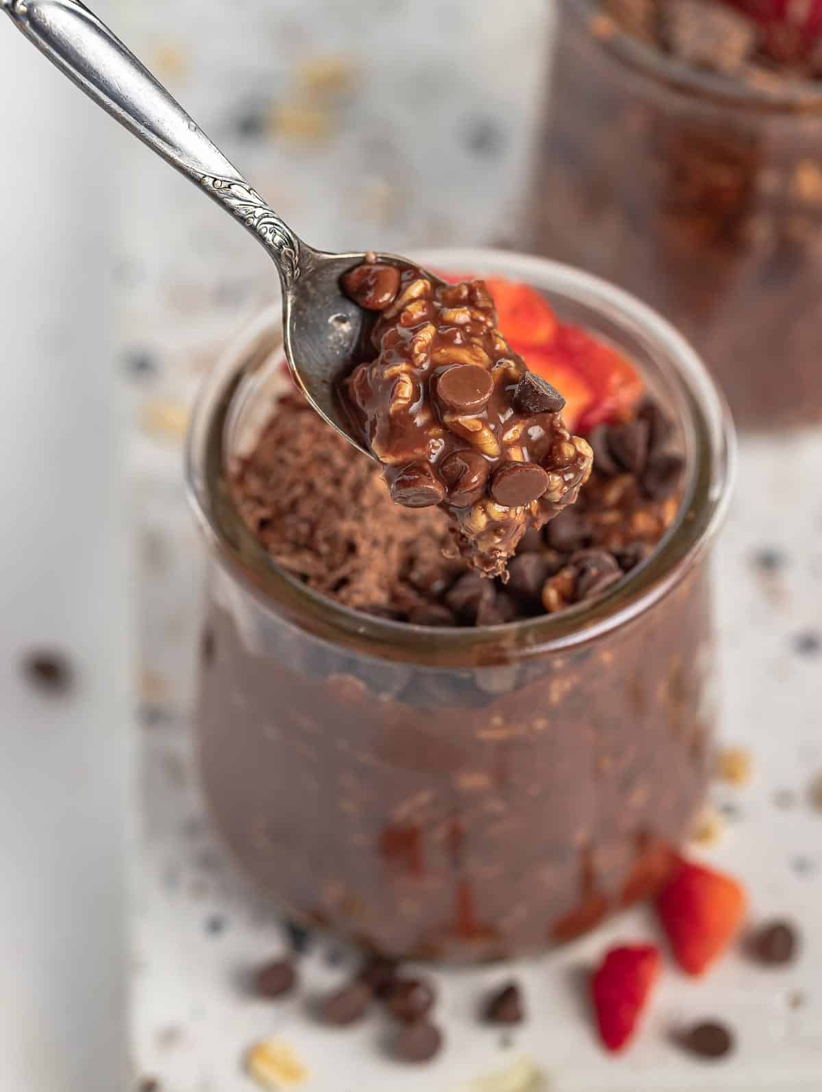 Best Chocolate Overnight Oats Recipe – Cookin' with Mima