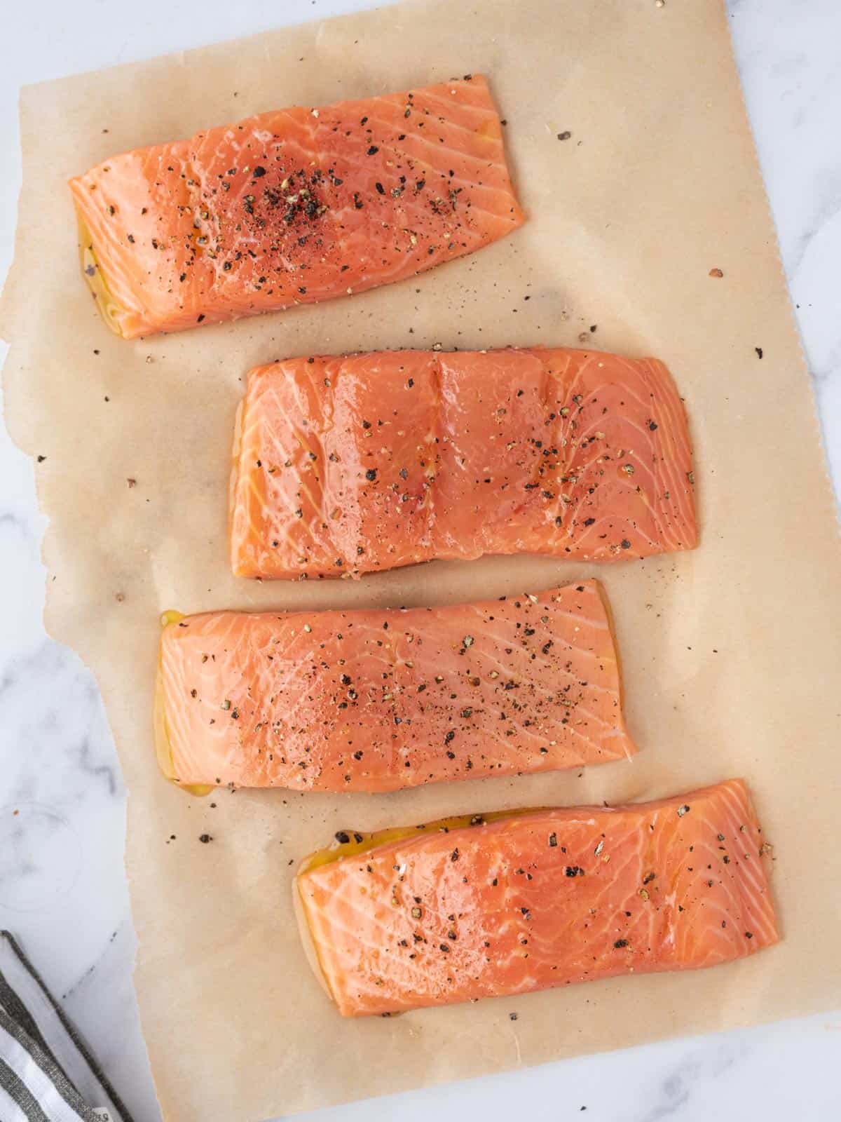 Salmon fillets seasoned.