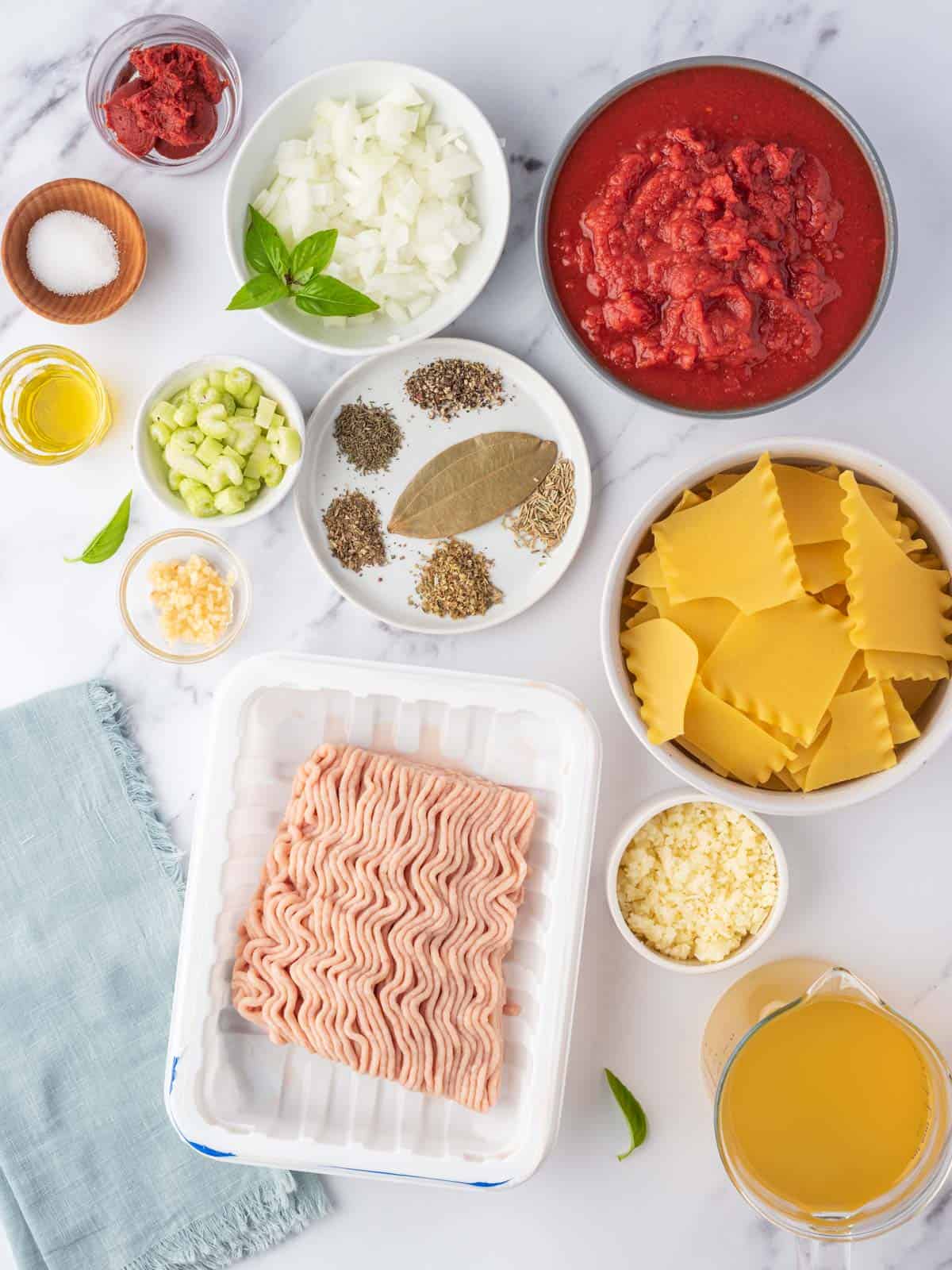Ingredients needed for Easy Lasagna Soup Recipe.