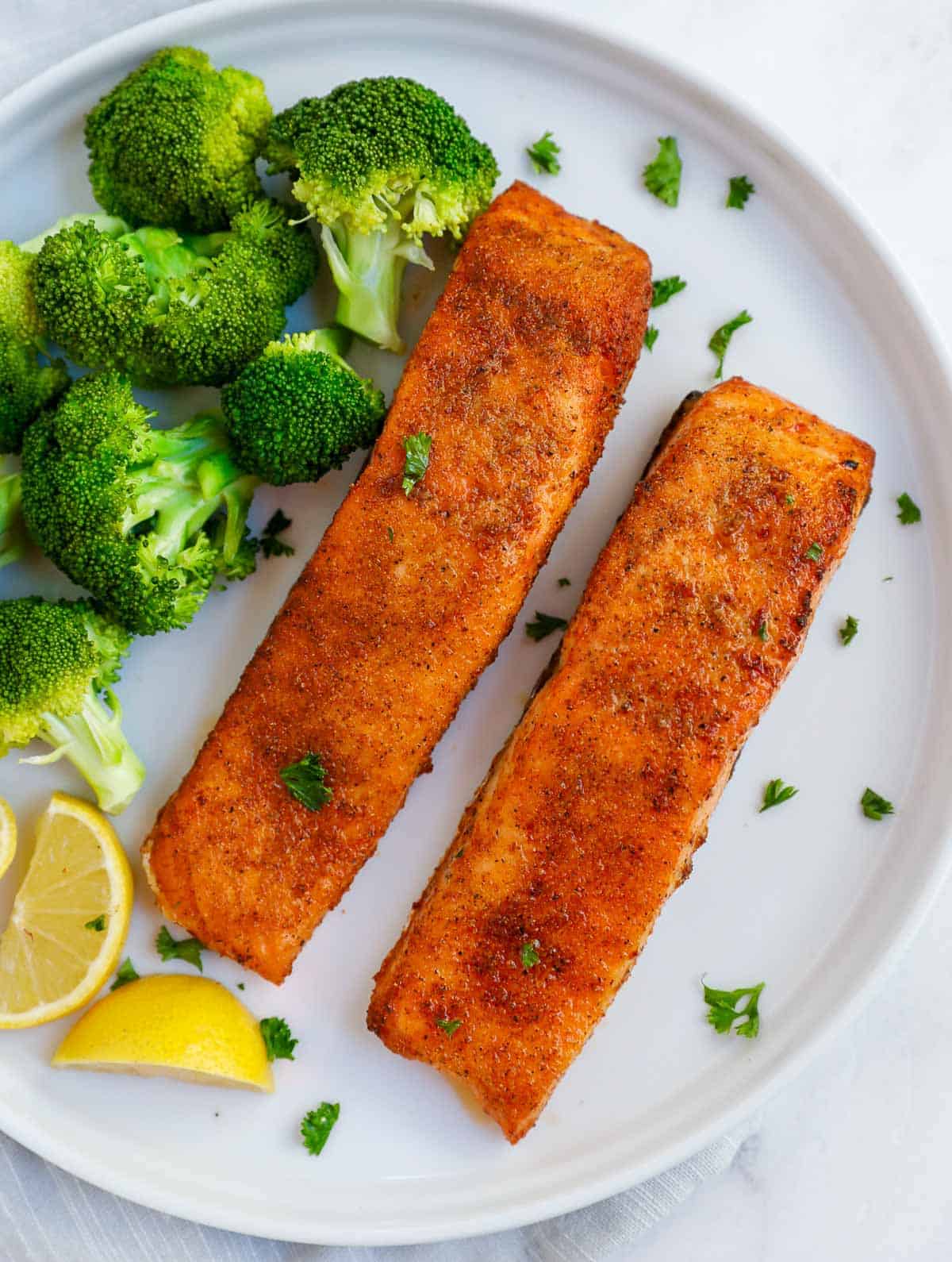 How to Air Fry Salmon in an Air Fryer