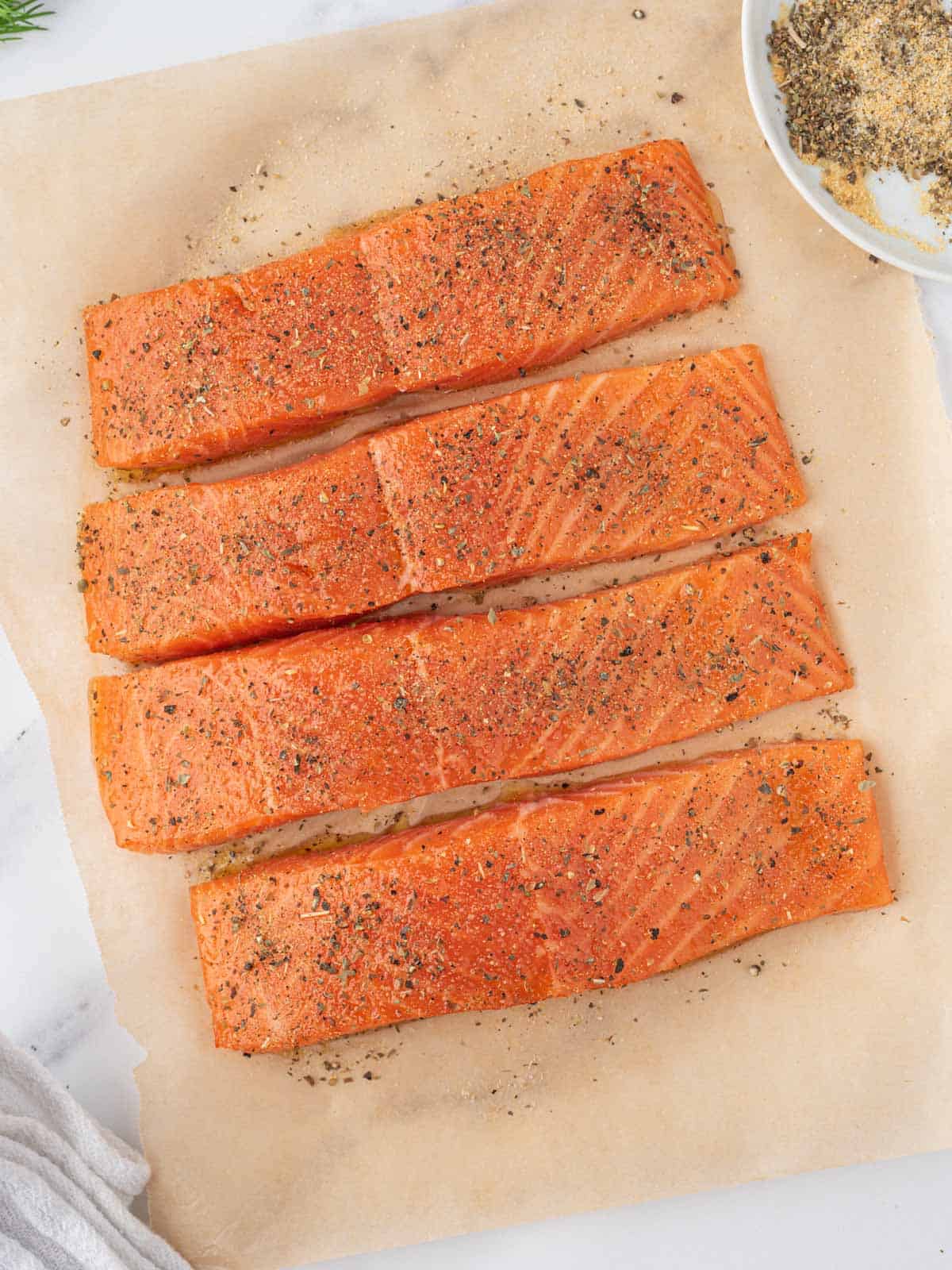 Salmon fillets seasoned.
