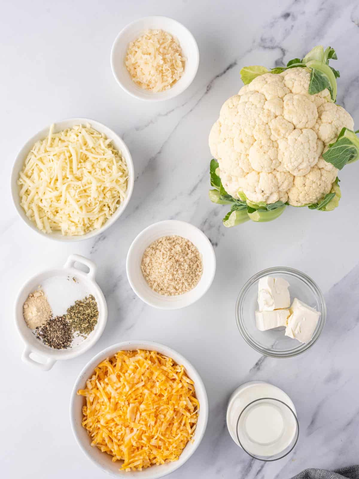 Ingredients needed for low carb mac and cheese.