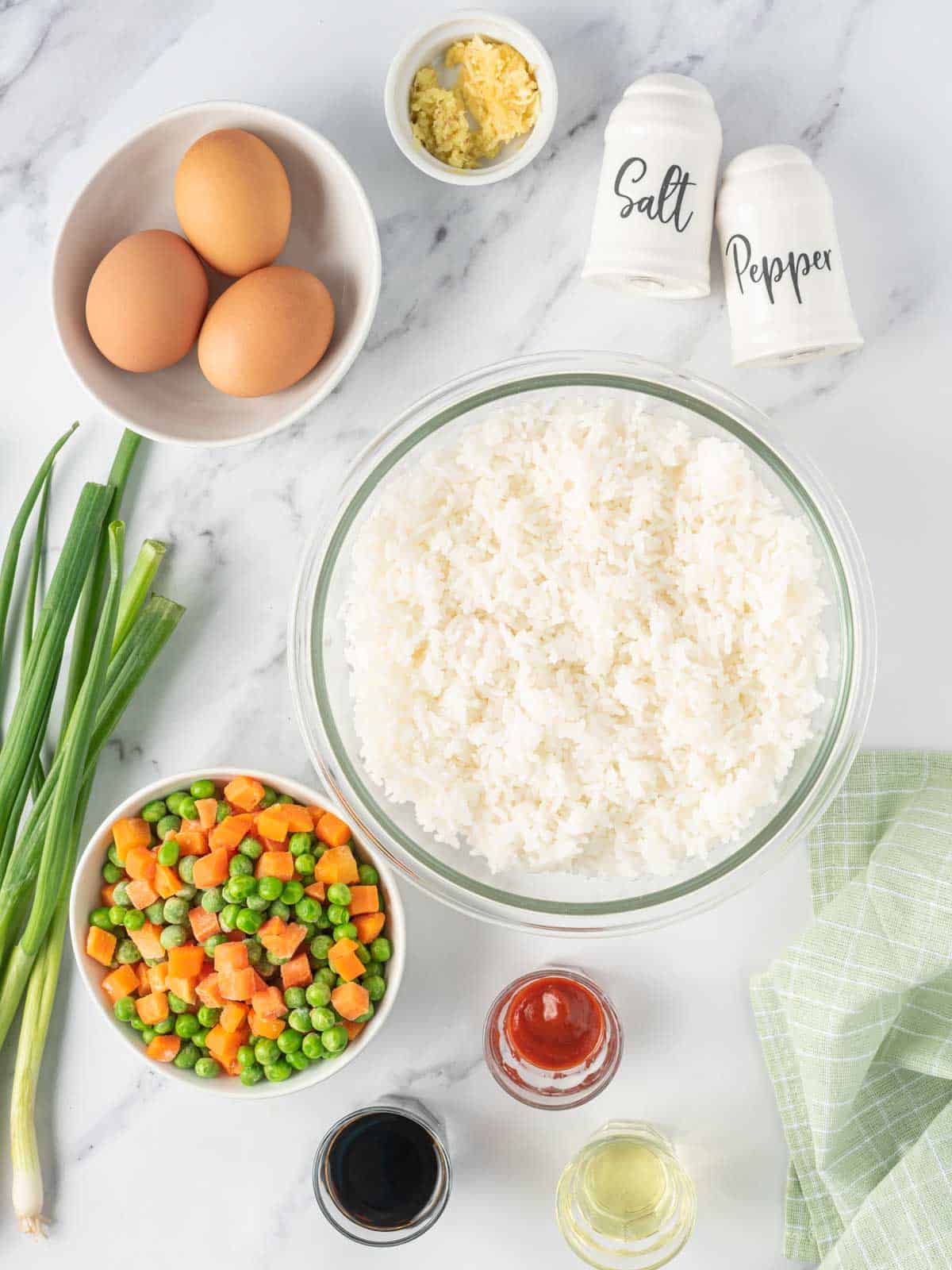 Ingredient needed for Vegetarian fried rice with egg.