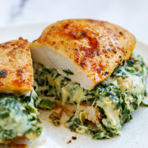 center cut of spinach chicken breast showing filling