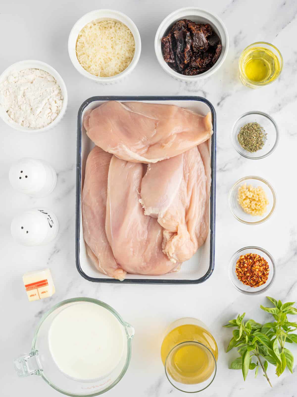 Ingredients needed for easy marry me chicken recipe.