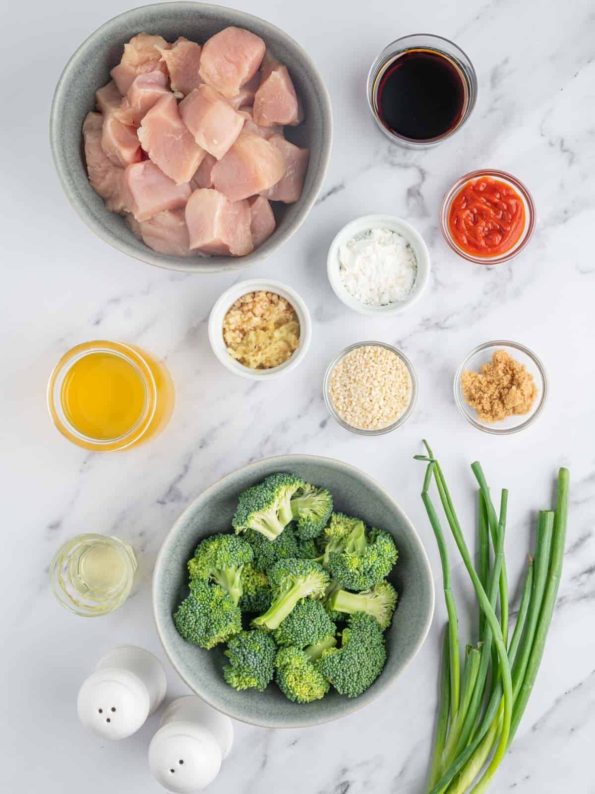 Ingredients needed for instant pot chicken and broccoli.