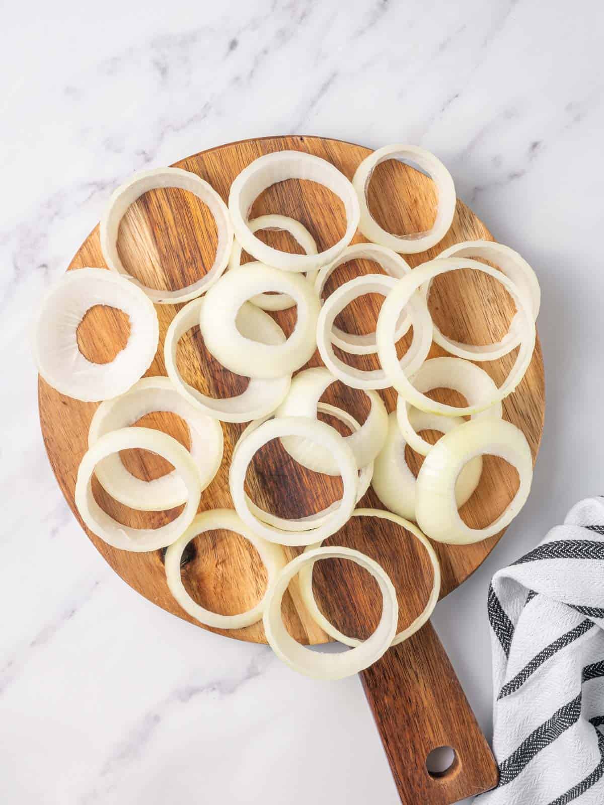 Even slices of onions for making onion rings.