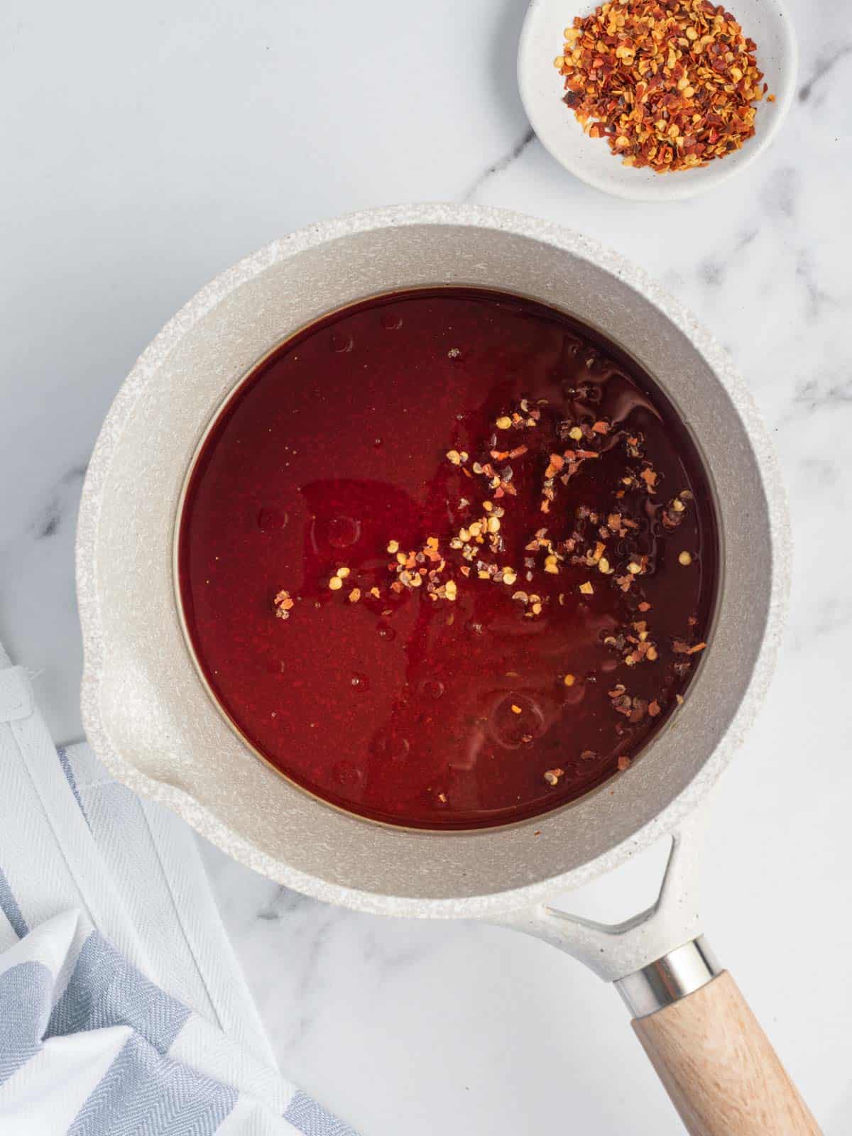 honey sauce in a pot