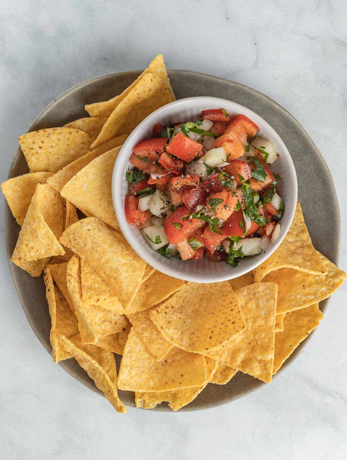 pico de gallo with chips with chips