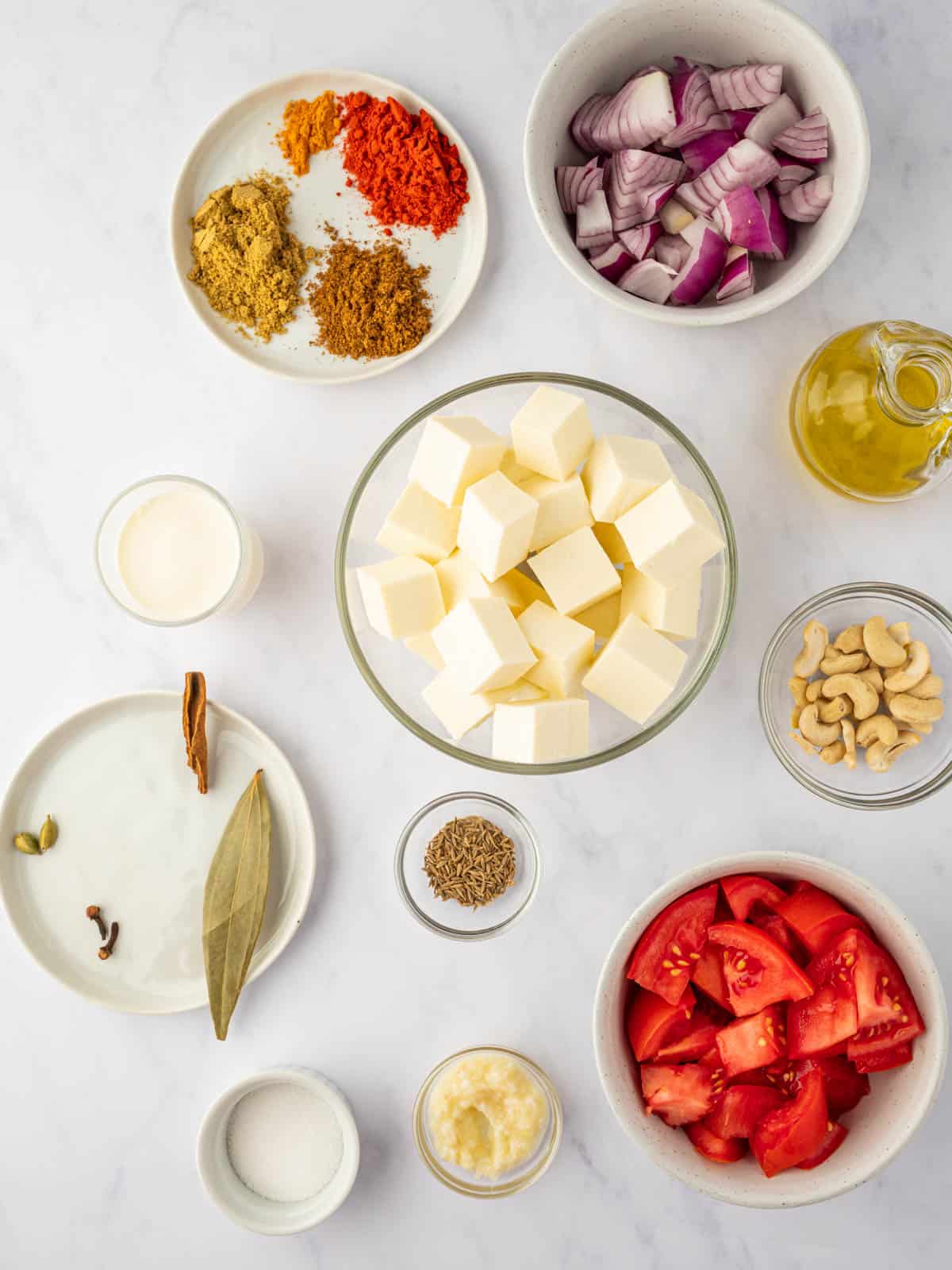 Ingredients needed for paneer pasanda.