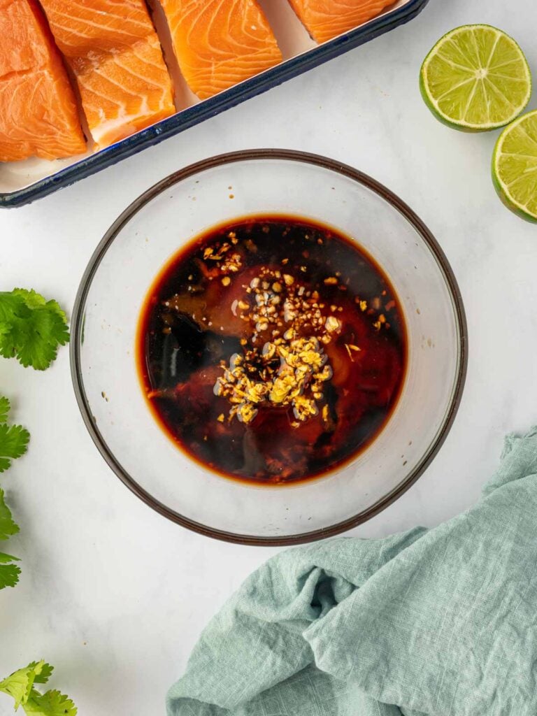 Salmon marinade in the bowl.