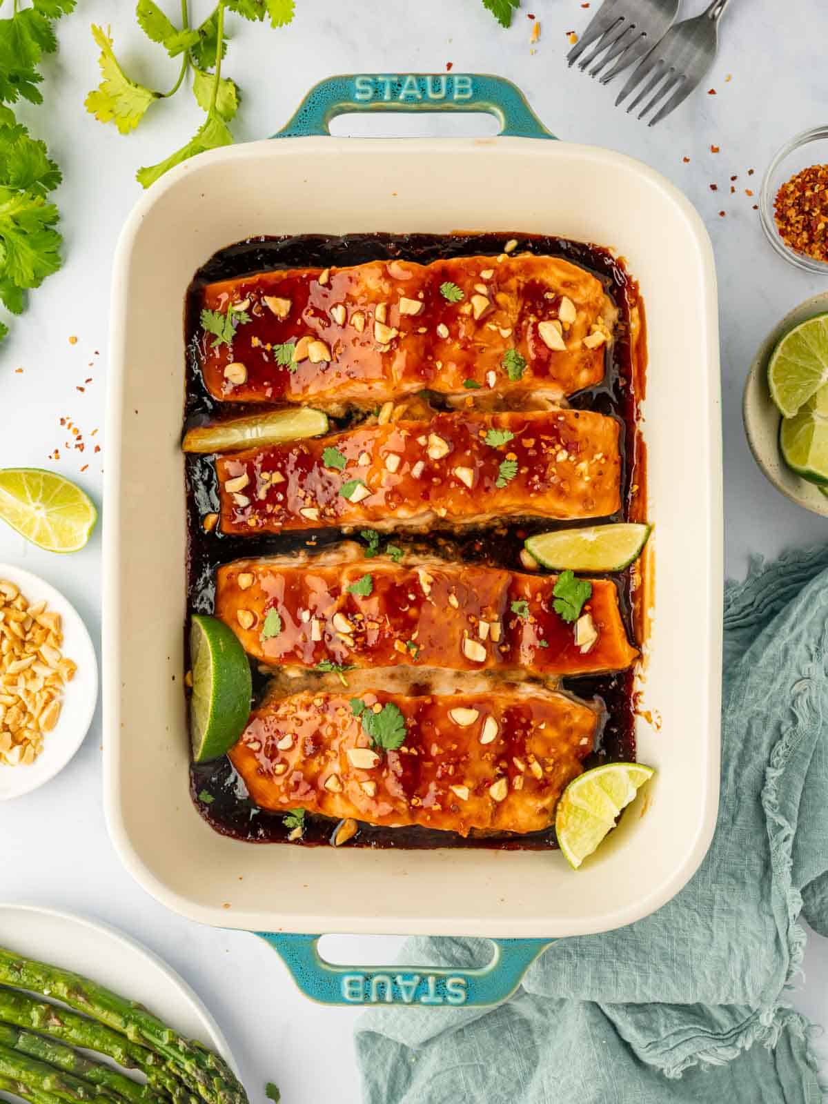 Baked salmon in a baking dish.