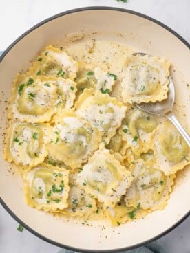 Spinach and Ricotta Ravioli Recipe – Cookin' with Mima