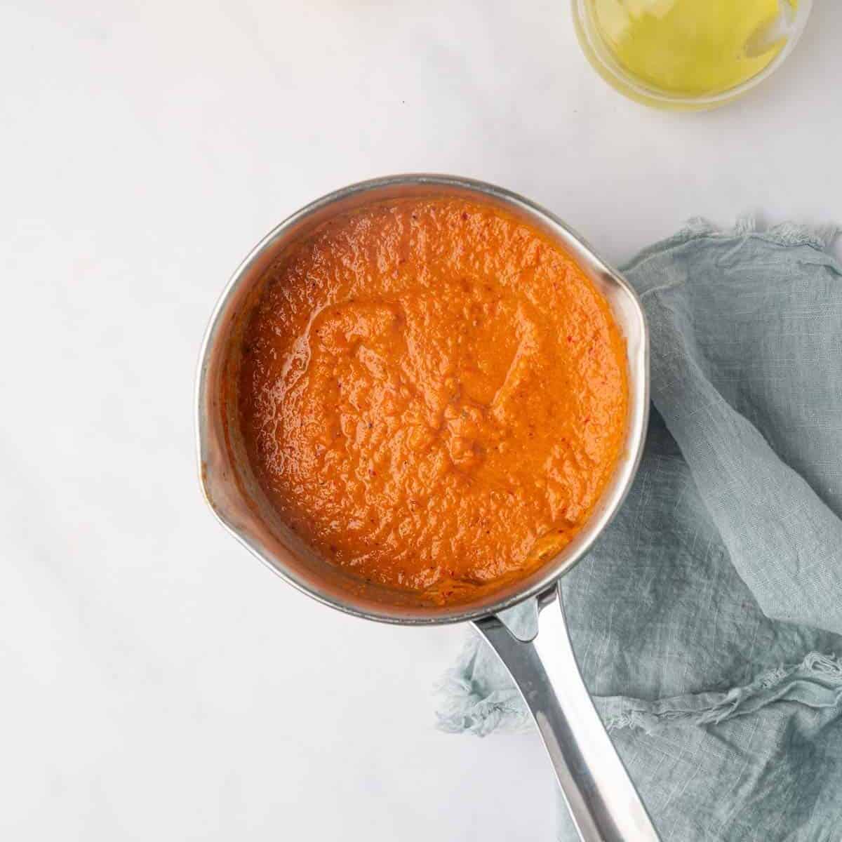 A bowl of peri peri marinade.
