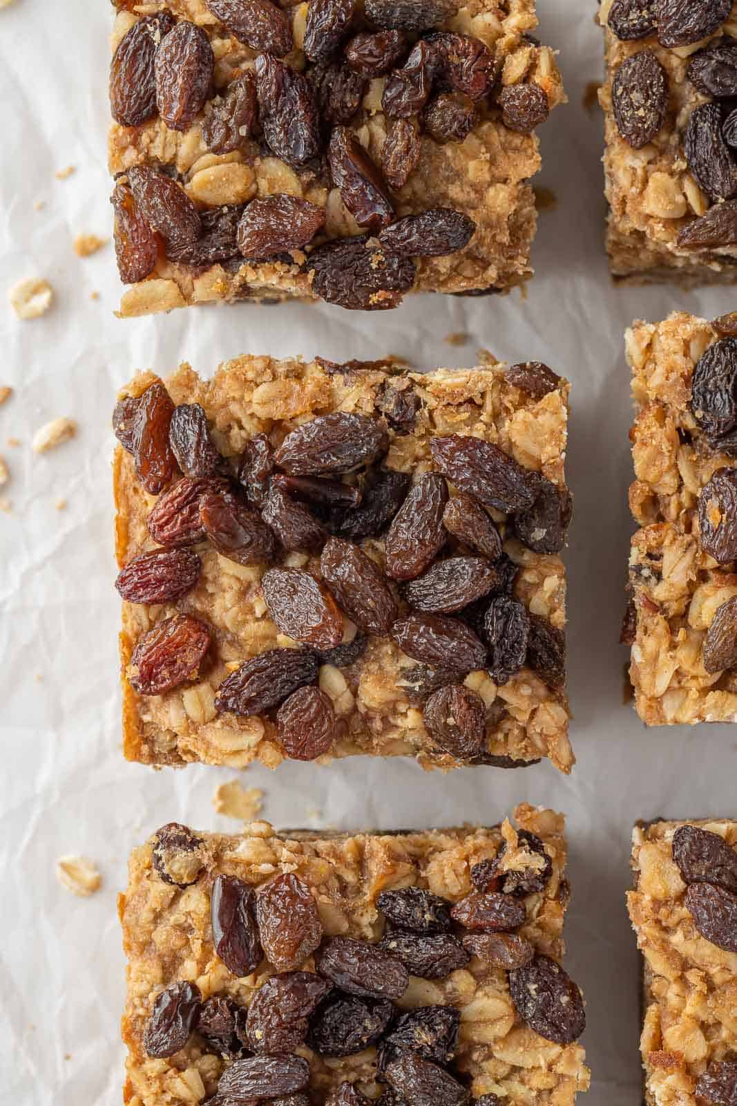Cur cinnamon raisin oatmeal breakfast bars.